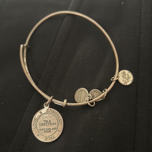 Alex And Ani True Direction Bangle Bracelet Heart Compass Silver Tone Adjustable - Picture 7 of 7
